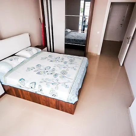 Appartamento Luxury Apartment, Fully Furnished *